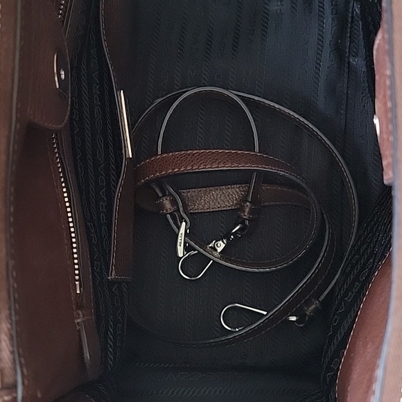 Authentic Prada Twin Pocket Tote Hand & Crossbody Bag - Picture 6 of 15